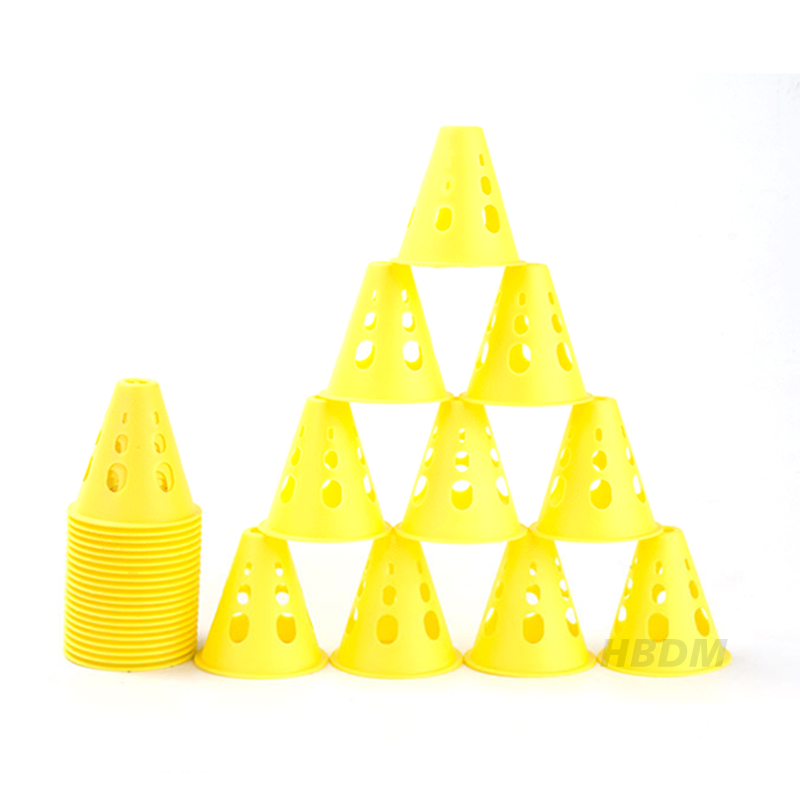 10/20 szt. Puste, wiatroodporn – Football Training Cone recenzja i cena